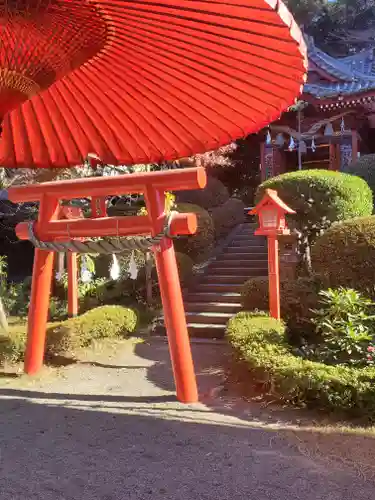 冠稲荷神社の鳥居