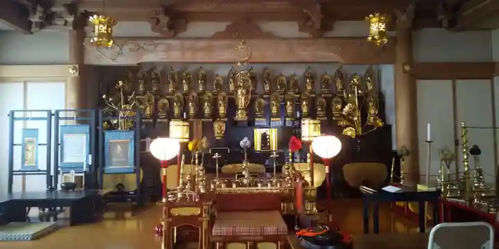 金峰寺の本殿・本堂