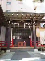 五柱稲荷神社の本殿