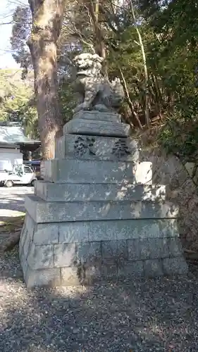 諸羽神社の狛犬