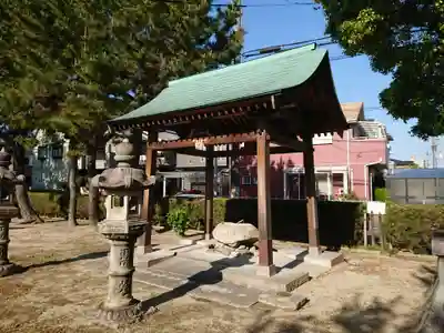 神明社(多加良浦1)の手水舎