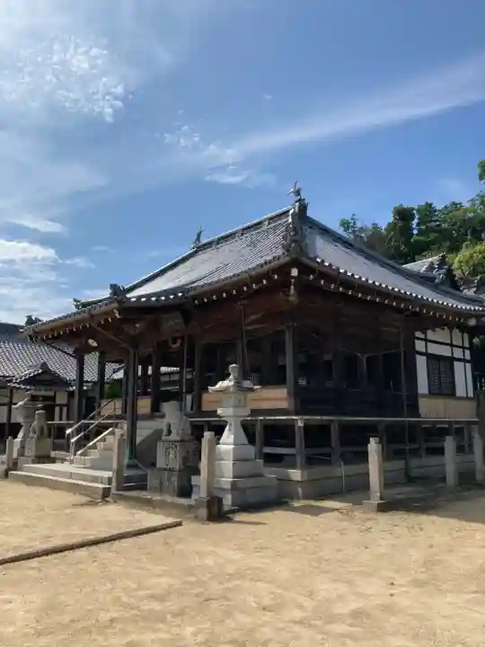 八幡神社の本殿・本堂