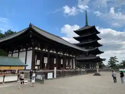 興福寺の本殿・本堂
