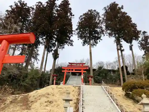 高屋敷稲荷神社の建物その他