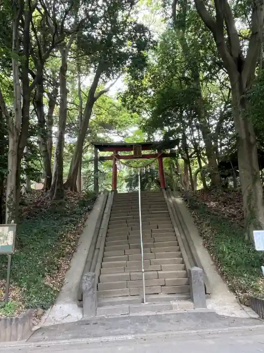 氷川女體神社の{uncategorized: "未分類", other: "その他", undefined: "問題あり", building: "その他建物", grave: "お墓", sacred_gate: "鳥居", guardian: "狛犬", statue: "像", buddha: "仏像", history: "歴史", nature: "自然", garden: "庭園", animal: "動物", pagoda: "塔", temizu: "手水舎", mountain_gate: "山門・神門", sanctuary: "本殿・本堂", subordinate: "末社・摂社", art: "芸術", scenery: "景色", jizo: "地蔵", ema: "絵馬", goshuin: "御朱印", omikuji: "おみくじ", items: "授与品その他", amulet: "お守り", goshuincho: "御朱印帳", eats: "食事", festival: "お祭り", votive_dance: "神楽", shichigosan: "七五三参", wedding: "結婚式", experience: "体験その他", initially: "初詣", around: "周辺", anti_infection: "感染症対策"}