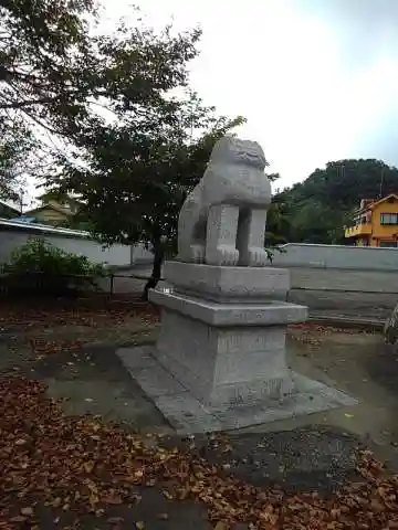 蓮華院寳生寺の狛犬