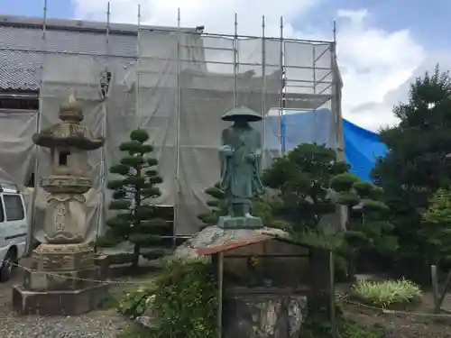 専精寺の像