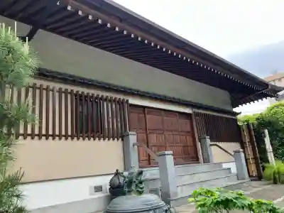 長専院不動寺(出世不動尊)の{uncategorized: "未分類", other: "その他", undefined: "問題あり", building: "その他建物", grave: "お墓", sacred_gate: "鳥居", guardian: "狛犬", statue: "像", buddha: "仏像", history: "歴史", nature: "自然", garden: "庭園", animal: "動物", pagoda: "塔", temizu: "手水舎", mountain_gate: "山門・神門", sanctuary: "本殿・本堂", subordinate: "末社・摂社", art: "芸術", scenery: "景色", jizo: "地蔵", ema: "絵馬", goshuin: "御朱印", omikuji: "おみくじ", items: "授与品その他", amulet: "お守り", goshuincho: "御朱印帳", eats: "食事", festival: "お祭り", votive_dance: "神楽", shichigosan: "七五三参", wedding: "結婚式", experience: "体験その他", initially: "初詣", around: "周辺", anti_infection: "感染症対策"}