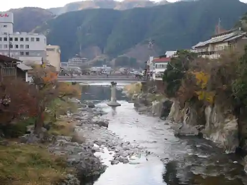 神農薬師堂の周辺