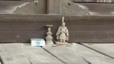 たばこ神社の像