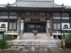 薬王院円如寺の本殿