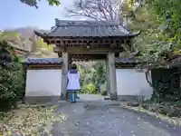 普門寺の山門・神門