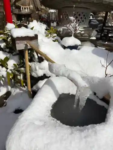 重岩大明神の{uncategorized: "未分類", other: "その他", undefined: "問題あり", building: "その他建物", grave: "お墓", sacred_gate: "鳥居", guardian: "狛犬", statue: "像", buddha: "仏像", history: "歴史", nature: "自然", garden: "庭園", animal: "動物", pagoda: "塔", temizu: "手水舎", mountain_gate: "山門・神門", sanctuary: "本殿・本堂", subordinate: "末社・摂社", art: "芸術", scenery: "景色", jizo: "地蔵", ema: "絵馬", goshuin: "御朱印", omikuji: "おみくじ", items: "授与品その他", amulet: "お守り", goshuincho: "御朱印帳", eats: "食事", festival: "お祭り", votive_dance: "神楽", shichigosan: "七五三参", wedding: "結婚式", experience: "体験その他", initially: "初詣", around: "周辺", anti_infection: "感染症対策"}