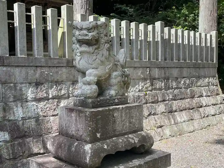 津島神社の狛犬