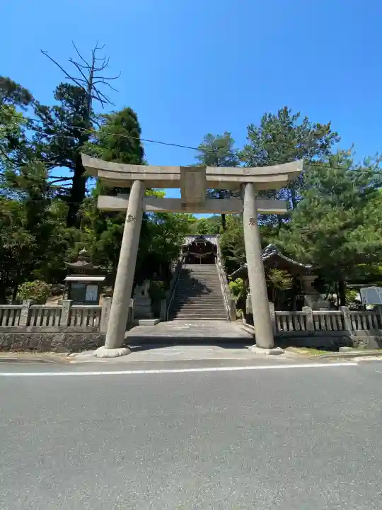 真止戸山神社の{uncategorized: "未分類", other: "その他", undefined: "問題あり", building: "その他建物", grave: "お墓", sacred_gate: "鳥居", guardian: "狛犬", statue: "像", buddha: "仏像", history: "歴史", nature: "自然", garden: "庭園", animal: "動物", pagoda: "塔", temizu: "手水舎", mountain_gate: "山門・神門", sanctuary: "本殿・本堂", subordinate: "末社・摂社", art: "芸術", scenery: "景色", jizo: "地蔵", ema: "絵馬", goshuin: "御朱印", omikuji: "おみくじ", items: "授与品その他", amulet: "お守り", goshuincho: "御朱印帳", eats: "食事", festival: "お祭り", votive_dance: "神楽", shichigosan: "七五三参", wedding: "結婚式", experience: "体験その他", initially: "初詣", around: "周辺", anti_infection: "感染症対策"}