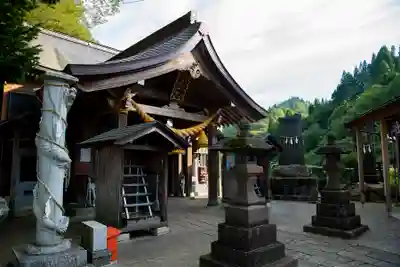 高龍神社の本殿・本堂