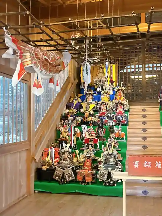 堤治神社の{uncategorized: "未分類", other: "その他", undefined: "問題あり", building: "その他建物", grave: "お墓", sacred_gate: "鳥居", guardian: "狛犬", statue: "像", buddha: "仏像", history: "歴史", nature: "自然", garden: "庭園", animal: "動物", pagoda: "塔", temizu: "手水舎", mountain_gate: "山門・神門", sanctuary: "本殿・本堂", subordinate: "末社・摂社", art: "芸術", scenery: "景色", jizo: "地蔵", ema: "絵馬", goshuin: "御朱印", omikuji: "おみくじ", items: "授与品その他", amulet: "お守り", goshuincho: "御朱印帳", eats: "食事", festival: "お祭り", votive_dance: "神楽", shichigosan: "七五三参", wedding: "結婚式", experience: "体験その他", initially: "初詣", around: "周辺", anti_infection: "感染症対策"}