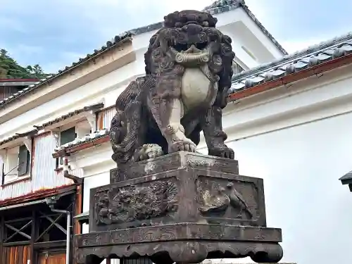 八幡神社の狛犬