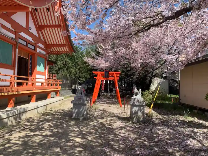 石和八幡宮(官知物部神社)(山梨県)