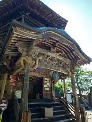 円通三匝堂(さざえ堂)の本殿・本堂