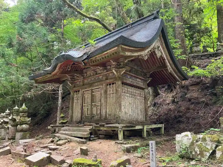 高野山金剛峯寺奥の院(和歌山県)