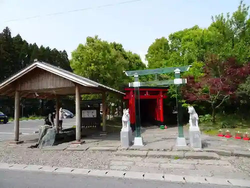 神徳稲荷神社の鳥居