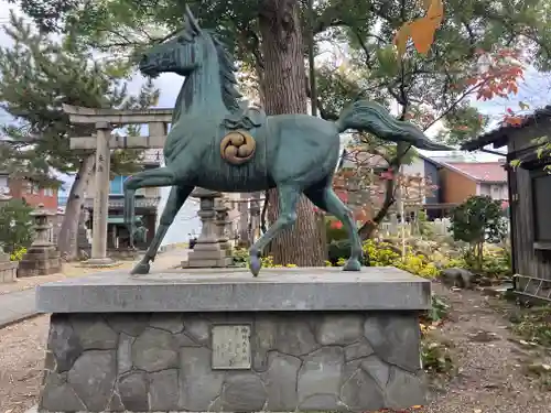 八幡神社の狛犬