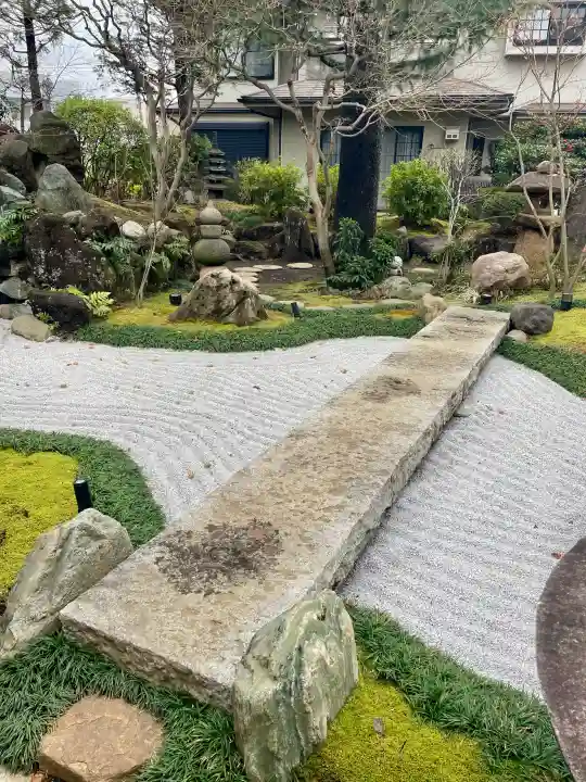 感通寺の{uncategorized: "未分類", other: "その他", undefined: "問題あり", building: "その他建物", grave: "お墓", sacred_gate: "鳥居", guardian: "狛犬", statue: "像", buddha: "仏像", history: "歴史", nature: "自然", garden: "庭園", animal: "動物", pagoda: "塔", temizu: "手水舎", mountain_gate: "山門・神門", sanctuary: "本殿・本堂", subordinate: "末社・摂社", art: "芸術", scenery: "景色", jizo: "地蔵", ema: "絵馬", goshuin: "御朱印", omikuji: "おみくじ", items: "授与品その他", amulet: "お守り", goshuincho: "御朱印帳", eats: "食事", festival: "お祭り", votive_dance: "神楽", shichigosan: "七五三参", wedding: "結婚式", experience: "体験その他", initially: "初詣", around: "周辺", anti_infection: "感染症対策"}