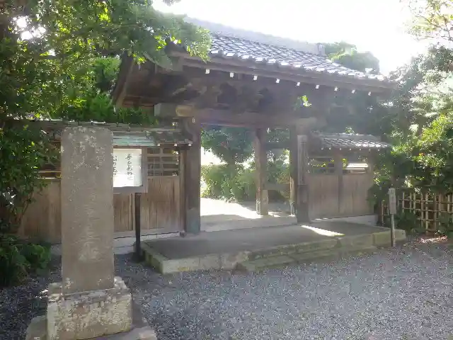 實相寺(実相寺)の山門・神門