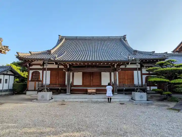 利海寺の本殿・本堂