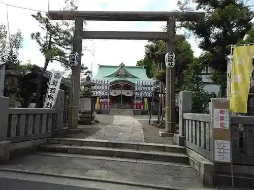 諏訪神社の鳥居