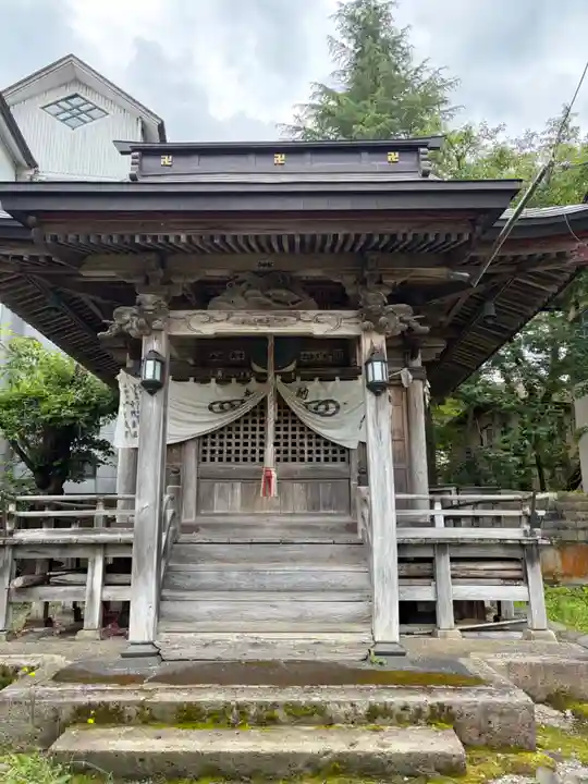 瑠璃光薬師如来尊(山形県)