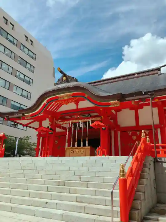 花園神社の本殿・本堂