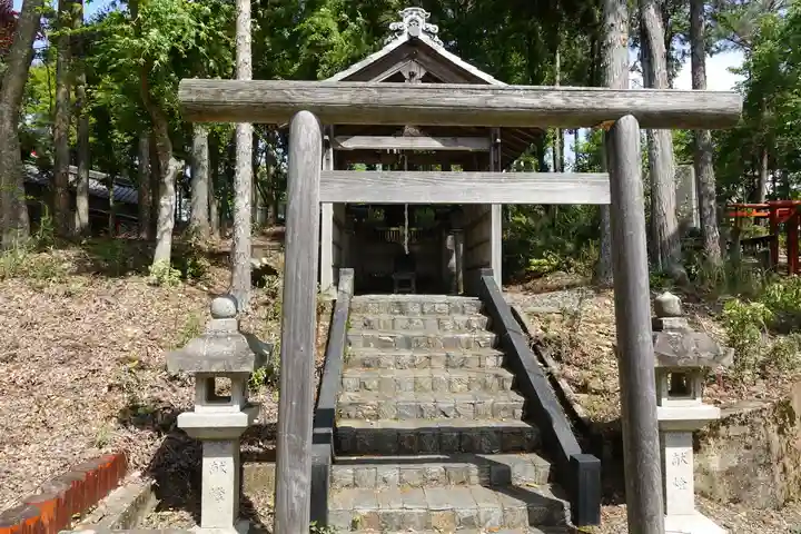 磐栄稲荷宮の末社・摂社