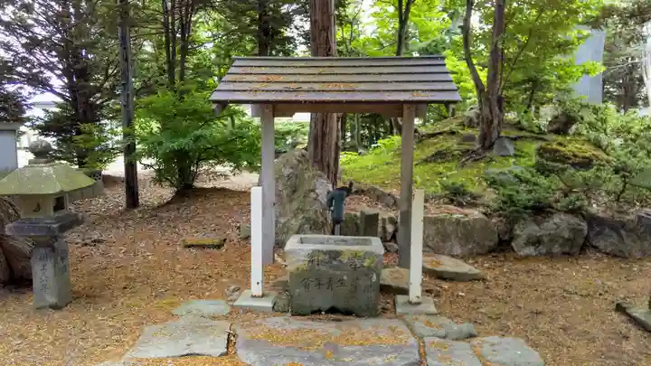 芽生神社の手水舎