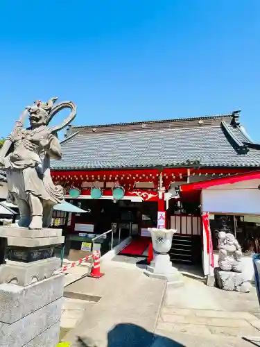 前橋厄除大師 蓮花院の{uncategorized: "未分類", other: "その他", undefined: "問題あり", building: "その他建物", grave: "お墓", sacred_gate: "鳥居", guardian: "狛犬", statue: "像", buddha: "仏像", history: "歴史", nature: "自然", garden: "庭園", animal: "動物", pagoda: "塔", temizu: "手水舎", mountain_gate: "山門・神門", sanctuary: "本殿・本堂", subordinate: "末社・摂社", art: "芸術", scenery: "景色", jizo: "地蔵", ema: "絵馬", goshuin: "御朱印", omikuji: "おみくじ", items: "授与品その他", amulet: "お守り", goshuincho: "御朱印帳", eats: "食事", festival: "お祭り", votive_dance: "神楽", shichigosan: "七五三参", wedding: "結婚式", experience: "体験その他", initially: "初詣", around: "周辺", anti_infection: "感染症対策"}