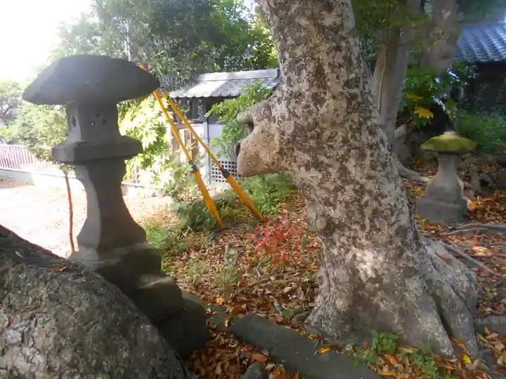 高砂稲荷神社の周辺