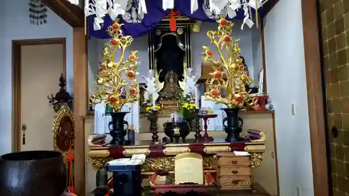 法華寺の本殿・本堂