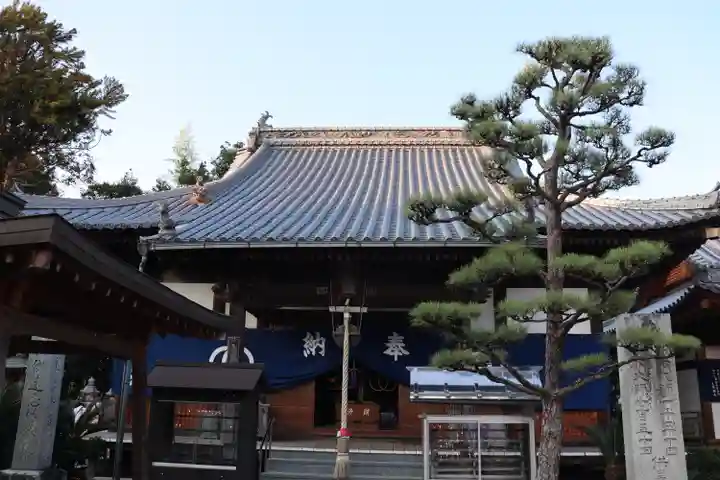 西林寺の本殿・本堂