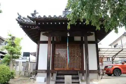 法華寺の本殿