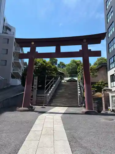 白金氷川神社の{uncategorized: "未分類", other: "その他", undefined: "問題あり", building: "その他建物", grave: "お墓", sacred_gate: "鳥居", guardian: "狛犬", statue: "像", buddha: "仏像", history: "歴史", nature: "自然", garden: "庭園", animal: "動物", pagoda: "塔", temizu: "手水舎", mountain_gate: "山門・神門", sanctuary: "本殿・本堂", subordinate: "末社・摂社", art: "芸術", scenery: "景色", jizo: "地蔵", ema: "絵馬", goshuin: "御朱印", omikuji: "おみくじ", items: "授与品その他", amulet: "お守り", goshuincho: "御朱印帳", eats: "食事", festival: "お祭り", votive_dance: "神楽", shichigosan: "七五三参", wedding: "結婚式", experience: "体験その他", initially: "初詣", around: "周辺", anti_infection: "感染症対策"}