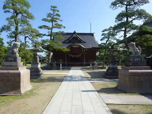 三条八幡宮の本殿