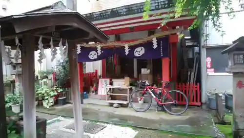 讃岐小白稲荷神社の本殿・本堂