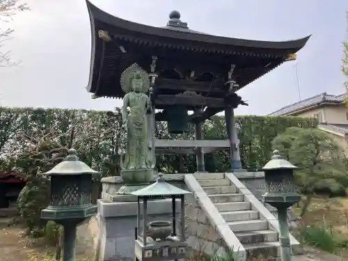 瑞雲寺の{uncategorized: "未分類", other: "その他", undefined: "問題あり", building: "その他建物", grave: "お墓", sacred_gate: "鳥居", guardian: "狛犬", statue: "像", buddha: "仏像", history: "歴史", nature: "自然", garden: "庭園", animal: "動物", pagoda: "塔", temizu: "手水舎", mountain_gate: "山門・神門", sanctuary: "本殿・本堂", subordinate: "末社・摂社", art: "芸術", scenery: "景色", jizo: "地蔵", ema: "絵馬", goshuin: "御朱印", omikuji: "おみくじ", items: "授与品その他", amulet: "お守り", goshuincho: "御朱印帳", eats: "食事", festival: "お祭り", votive_dance: "神楽", shichigosan: "七五三参", wedding: "結婚式", experience: "体験その他", initially: "初詣", around: "周辺", anti_infection: "感染症対策"}