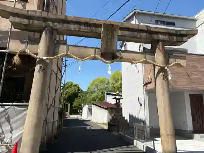 伊邪那岐神社の{uncategorized: "未分類", other: "その他", undefined: "問題あり", building: "その他建物", grave: "お墓", sacred_gate: "鳥居", guardian: "狛犬", statue: "像", buddha: "仏像", history: "歴史", nature: "自然", garden: "庭園", animal: "動物", pagoda: "塔", temizu: "手水舎", mountain_gate: "山門・神門", sanctuary: "本殿・本堂", subordinate: "末社・摂社", art: "芸術", scenery: "景色", jizo: "地蔵", ema: "絵馬", goshuin: "御朱印", omikuji: "おみくじ", items: "授与品その他", amulet: "お守り", goshuincho: "御朱印帳", eats: "食事", festival: "お祭り", votive_dance: "神楽", shichigosan: "七五三参", wedding: "結婚式", experience: "体験その他", initially: "初詣", around: "周辺", anti_infection: "感染症対策"}