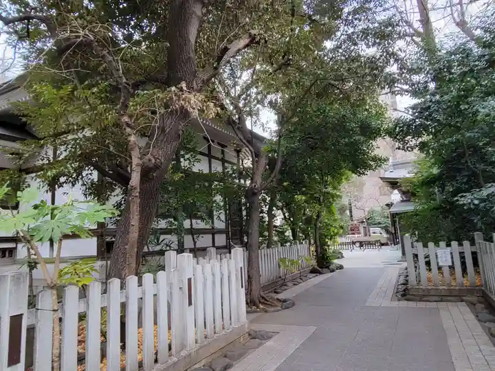 鳥越神社の周辺