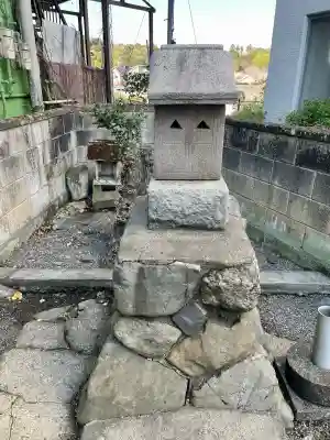 山王社の{uncategorized: "未分類", other: "その他", undefined: "問題あり", building: "その他建物", grave: "お墓", sacred_gate: "鳥居", guardian: "狛犬", statue: "像", buddha: "仏像", history: "歴史", nature: "自然", garden: "庭園", animal: "動物", pagoda: "塔", temizu: "手水舎", mountain_gate: "山門・神門", sanctuary: "本殿・本堂", subordinate: "末社・摂社", art: "芸術", scenery: "景色", jizo: "地蔵", ema: "絵馬", goshuin: "御朱印", omikuji: "おみくじ", items: "授与品その他", amulet: "お守り", goshuincho: "御朱印帳", eats: "食事", festival: "お祭り", votive_dance: "神楽", shichigosan: "七五三参", wedding: "結婚式", experience: "体験その他", initially: "初詣", around: "周辺", anti_infection: "感染症対策"}