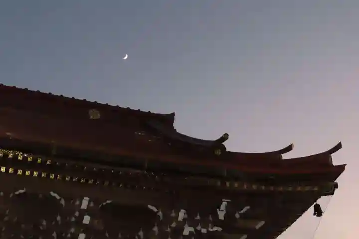 西新井大師総持寺の本殿・本堂