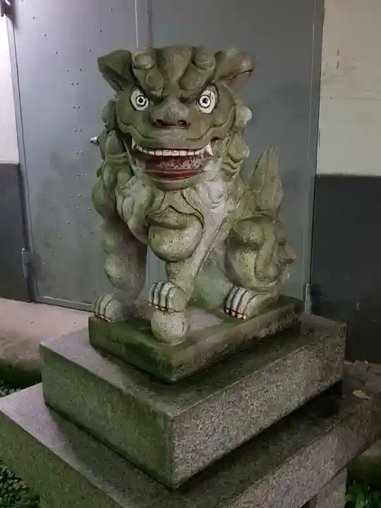 銀杏岡八幡神社の狛犬