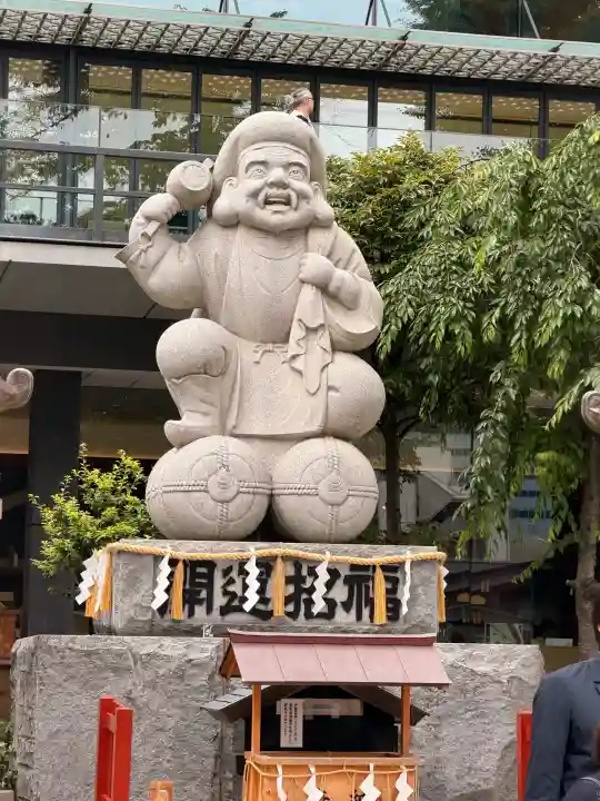 神田神社(神田明神)の{uncategorized: "未分類", other: "その他", undefined: "問題あり", building: "その他建物", grave: "お墓", sacred_gate: "鳥居", guardian: "狛犬", statue: "像", buddha: "仏像", history: "歴史", nature: "自然", garden: "庭園", animal: "動物", pagoda: "塔", temizu: "手水舎", mountain_gate: "山門・神門", sanctuary: "本殿・本堂", subordinate: "末社・摂社", art: "芸術", scenery: "景色", jizo: "地蔵", ema: "絵馬", goshuin: "御朱印", omikuji: "おみくじ", items: "授与品その他", amulet: "お守り", goshuincho: "御朱印帳", eats: "食事", festival: "お祭り", votive_dance: "神楽", shichigosan: "七五三参", wedding: "結婚式", experience: "体験その他", initially: "初詣", around: "周辺", anti_infection: "感染症対策"}